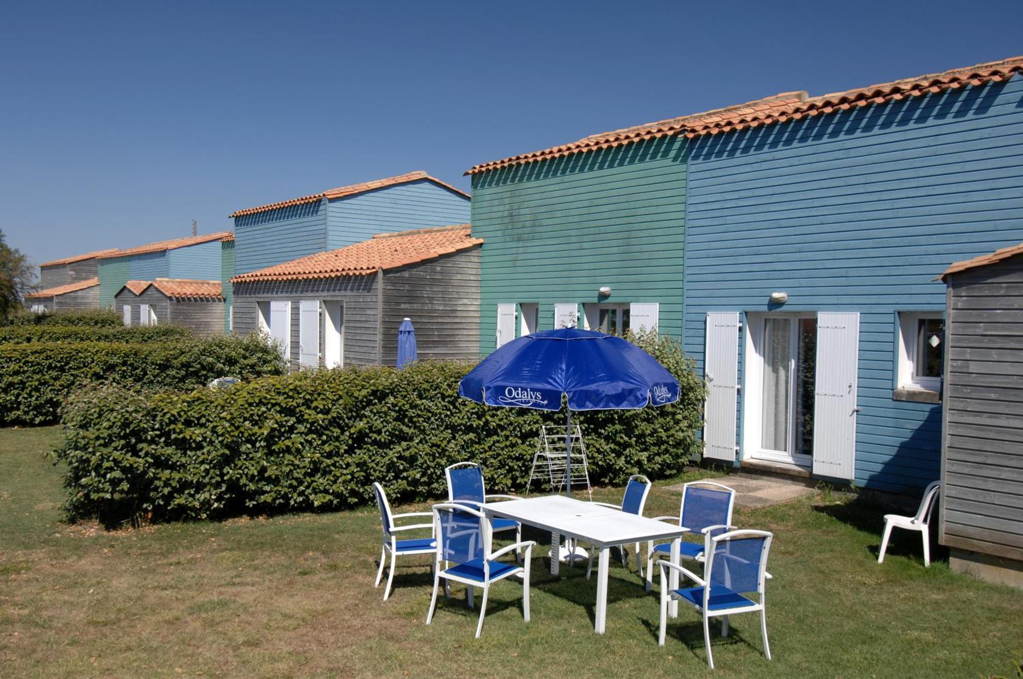 Residence Odalys Le Village Des Amareyeurs Le Château-dʼOléron Dış mekan fotoğraf