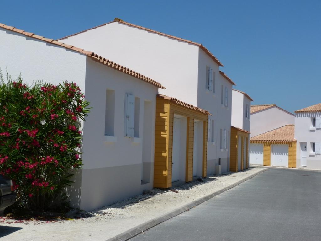 Residence Odalys Le Village Des Amareyeurs Le Château-dʼOléron Dış mekan fotoğraf