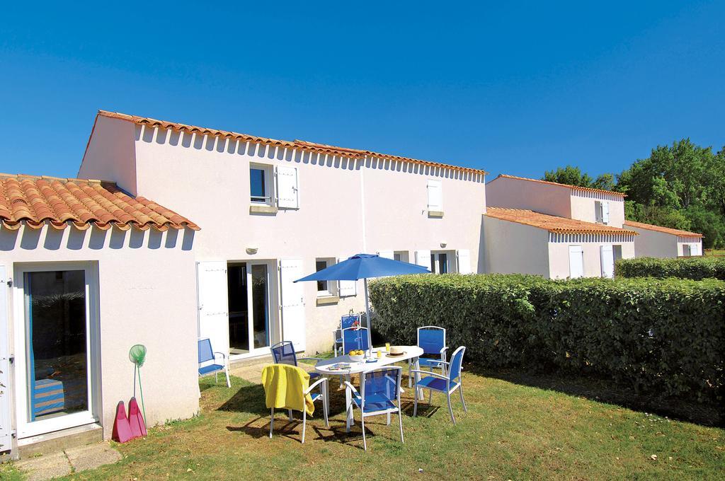 Residence Odalys Le Village Des Amareyeurs Le Château-dʼOléron Dış mekan fotoğraf