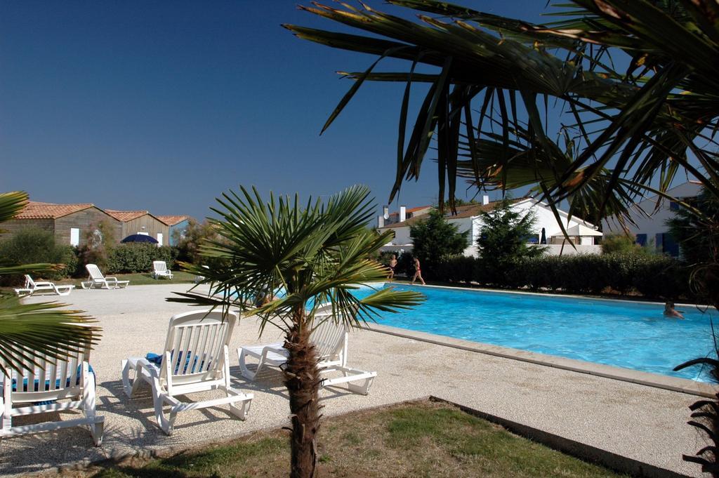 Residence Odalys Le Village Des Amareyeurs Le Château-dʼOléron Dış mekan fotoğraf